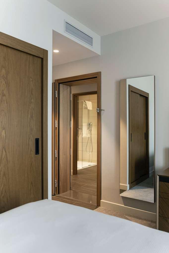 Hilton Garden Inn Tbilisi Chavchavadze Room photo