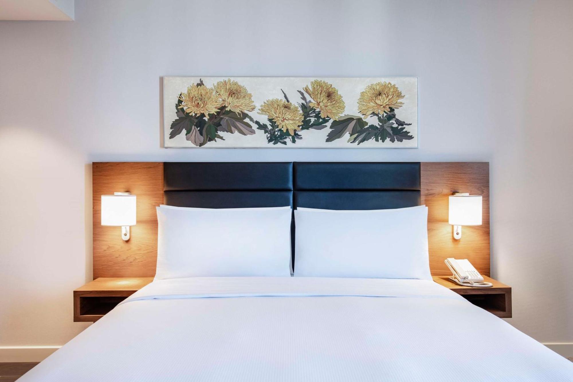 Hilton Garden Inn Tbilisi Chavchavadze Exterior photo