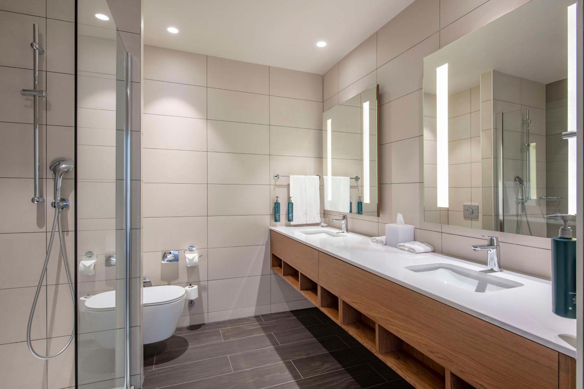 Hilton Garden Inn Tbilisi Chavchavadze Exterior photo