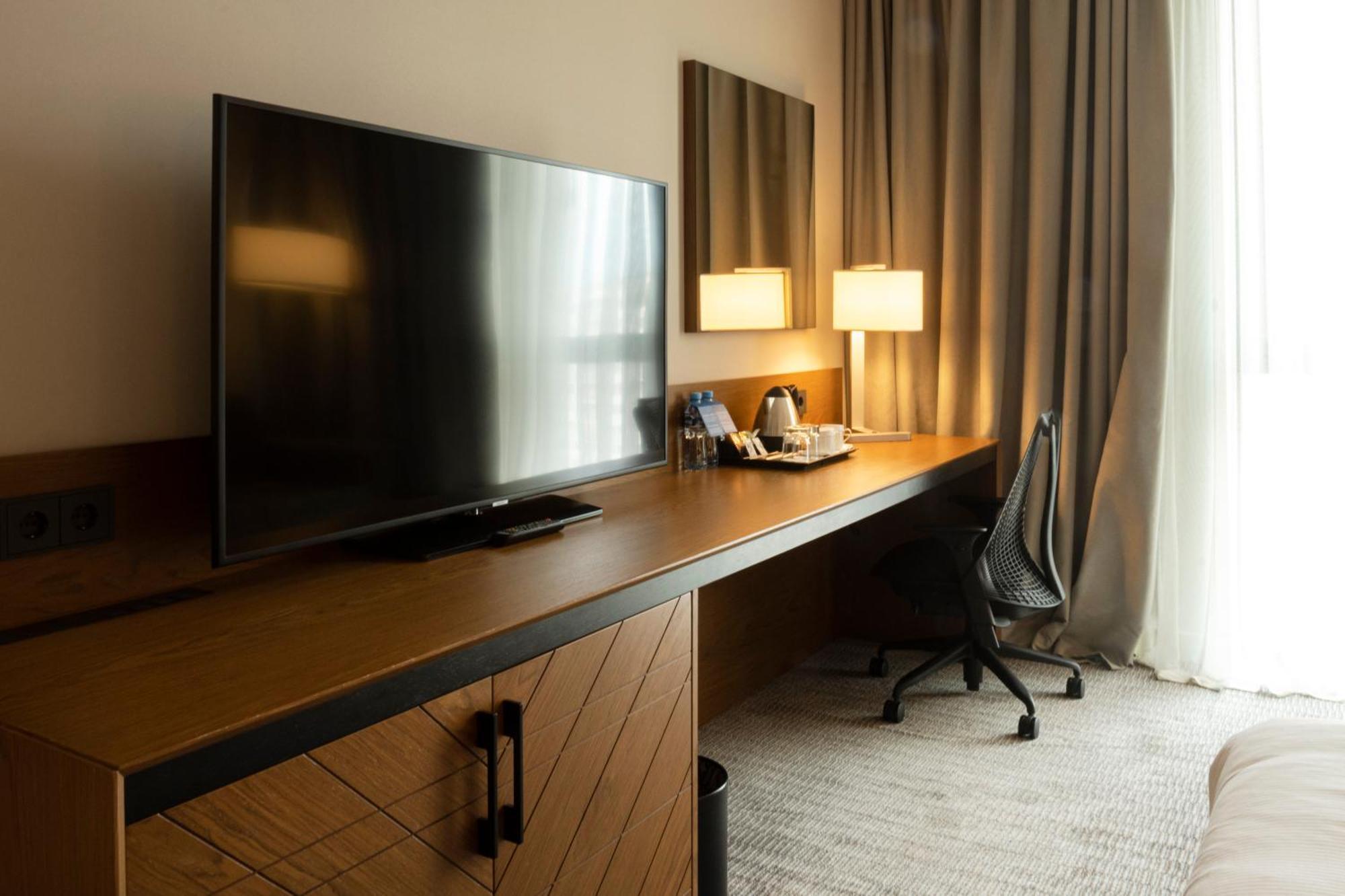 Hilton Garden Inn Tbilisi Chavchavadze Exterior photo